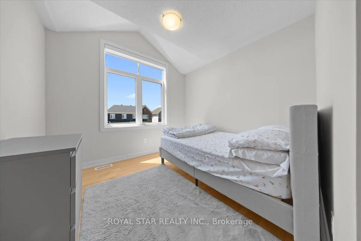 Photo 17 of 2021 Elevation Road, Ottawa, Barrhaven - Half Moon Bay — HOMEH