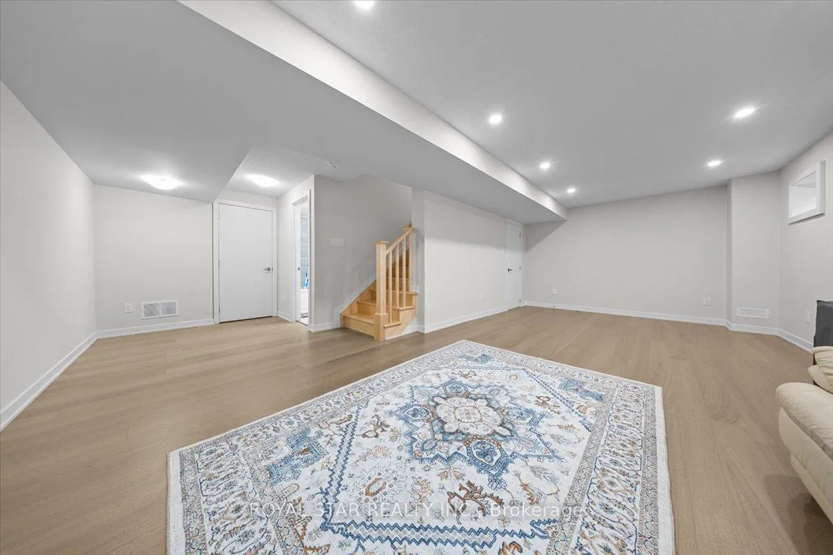 Photo 21 of 2021 Elevation Road, Ottawa, Barrhaven - Half Moon Bay — HOMEH