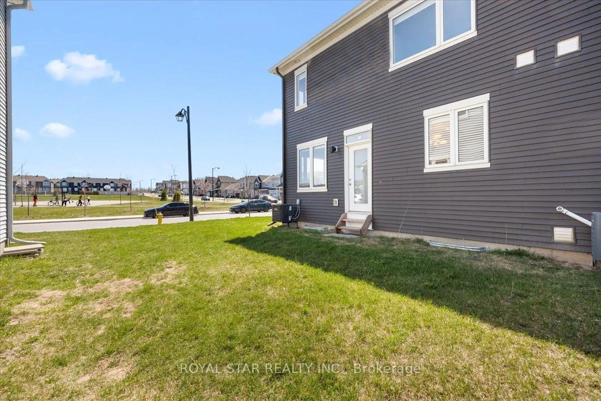 Photo 23 of 2021 Elevation Road, Ottawa, Barrhaven - Half Moon Bay — HOMEH