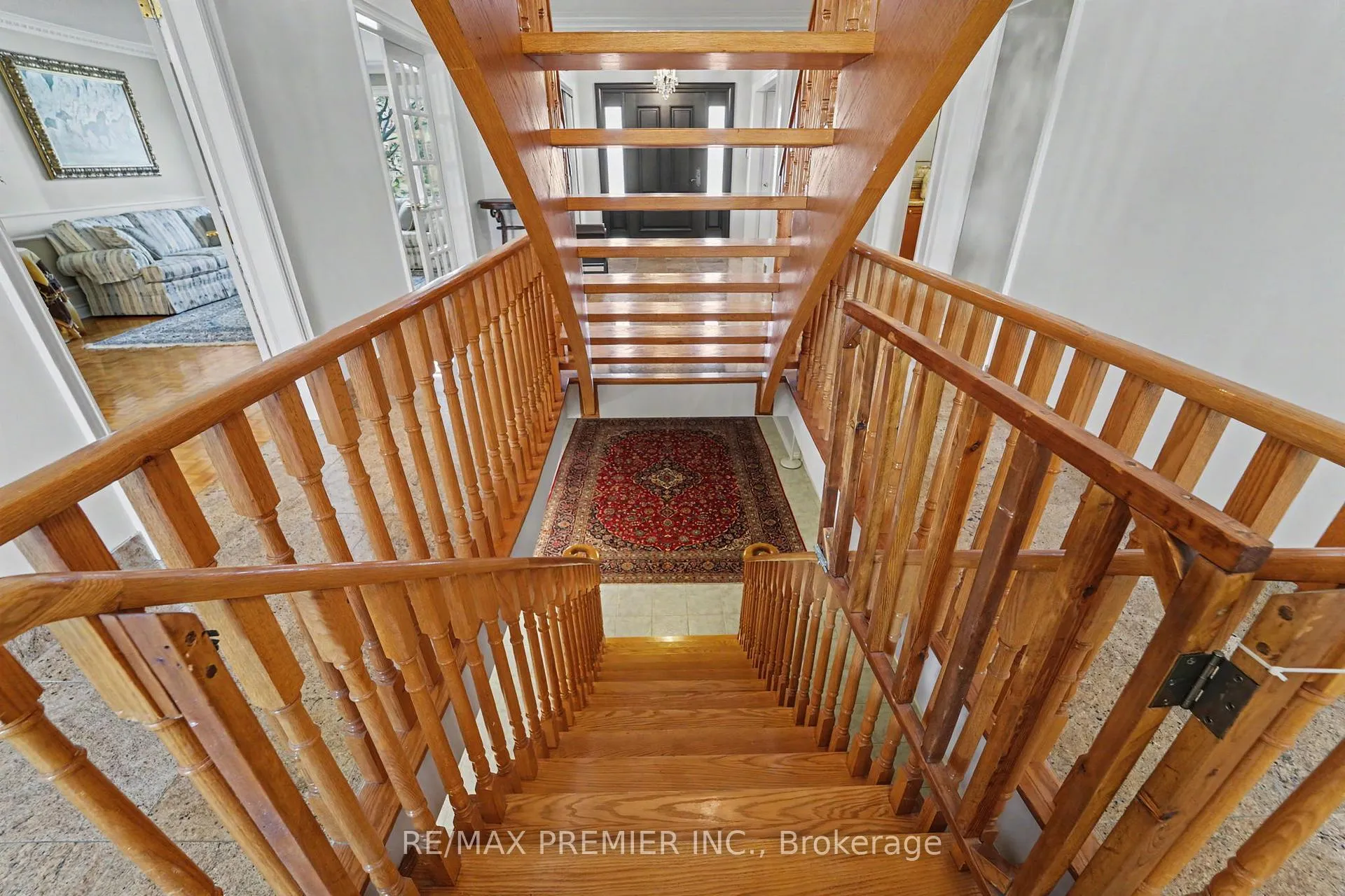 Photo 32 of 112 Bourbon Street, Vaughan, East Woodbridge — HOMEH