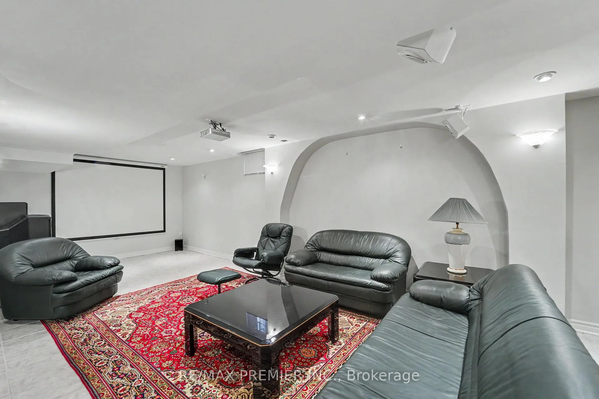 Photo 36 of 112 Bourbon Street, Vaughan, East Woodbridge — HOMEH
