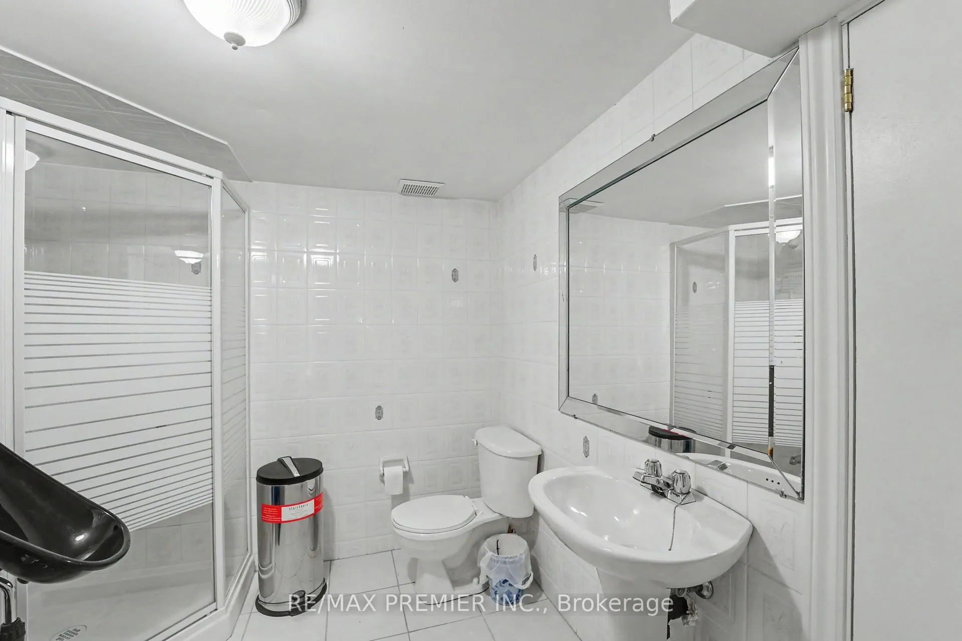 Photo 41 of 112 Bourbon Street, Vaughan, East Woodbridge — HOMEH