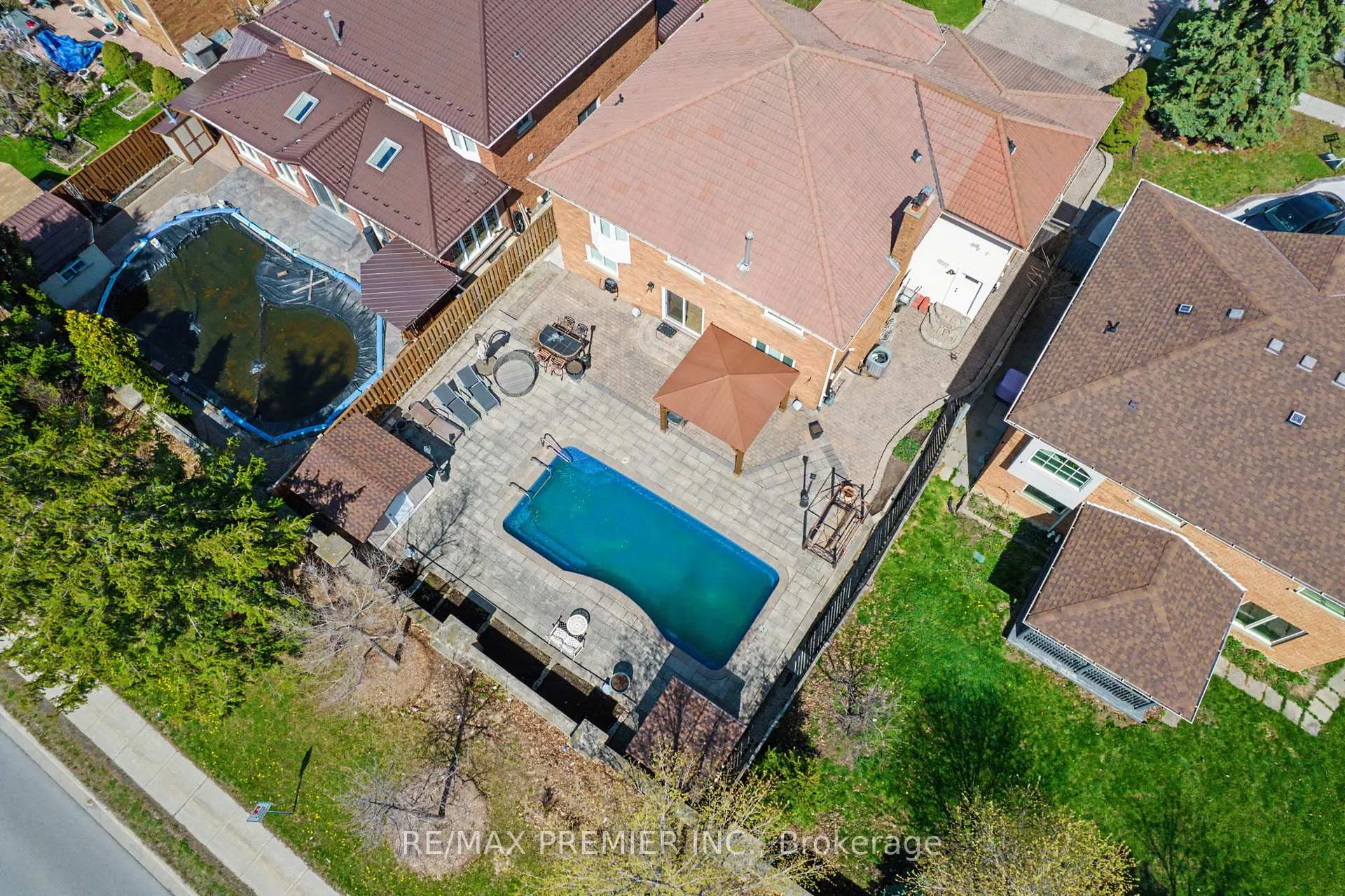 Photo 46 of 112 Bourbon Street, Vaughan, East Woodbridge — HOMEH