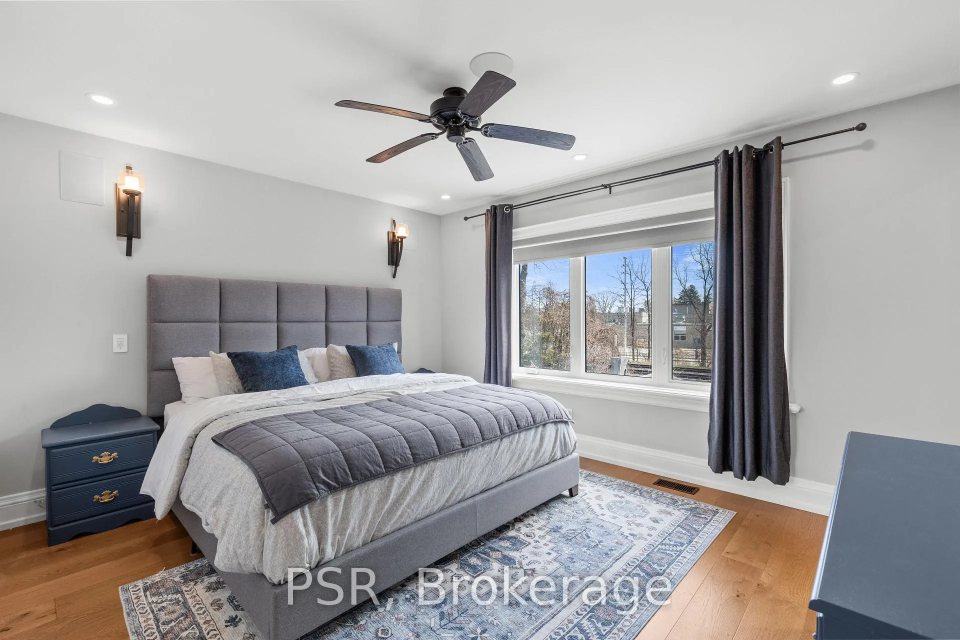 Photo 13 of 176 Troy Street, Mississauga, Mineola — HOMEH
