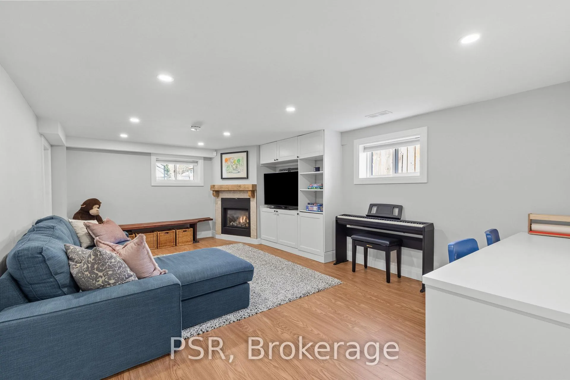 Photo 21 of 176 Troy Street, Mississauga, Mineola — HOMEH