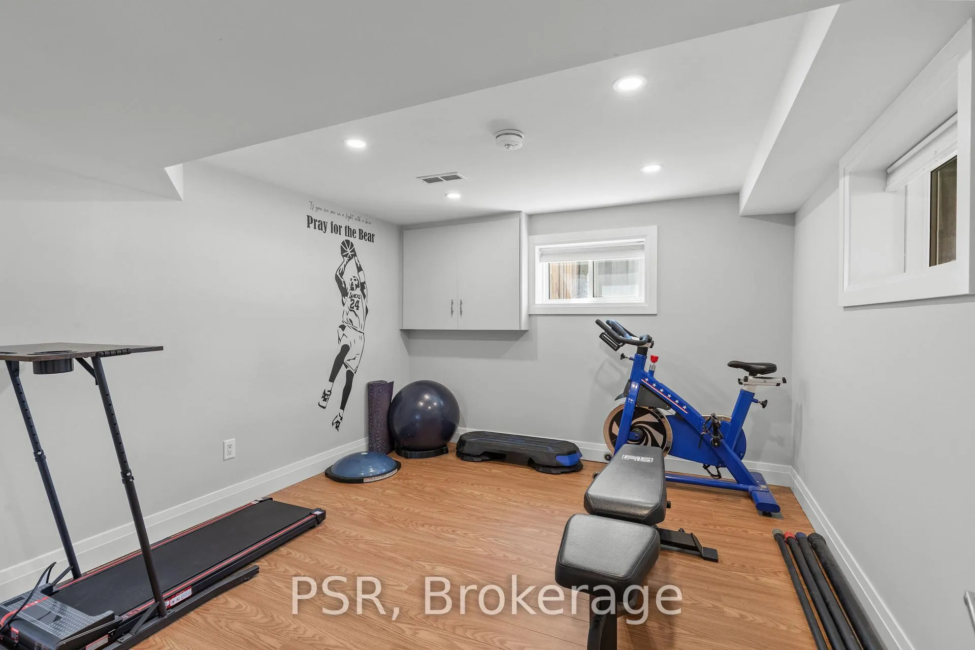 Photo 24 of 176 Troy Street, Mississauga, Mineola — HOMEH