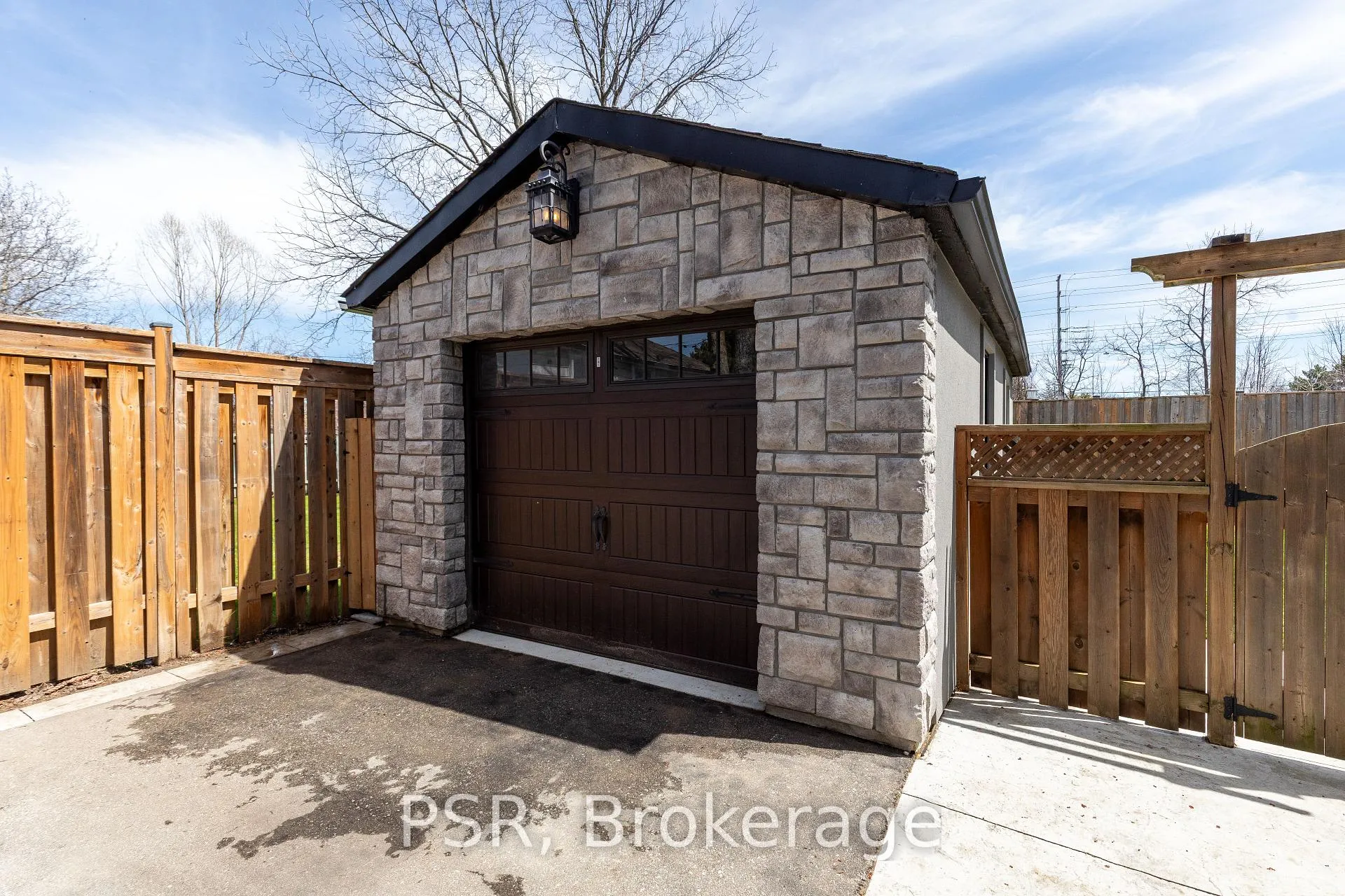 Photo 33 of 176 Troy Street, Mississauga, Mineola — HOMEH
