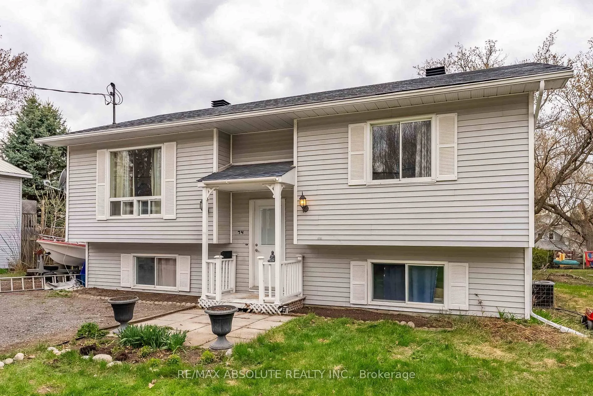 Photo 1 of 74 Johnston Street, McNab/Braeside, Mcnab/Braeside Twps — HOMEH