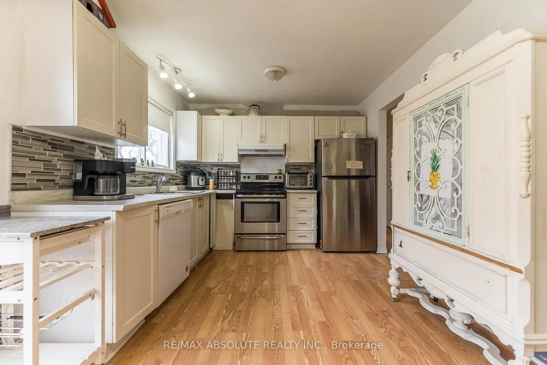 Photo 2 of 74 Johnston Street, McNab/Braeside, Mcnab/Braeside Twps — HOMEH