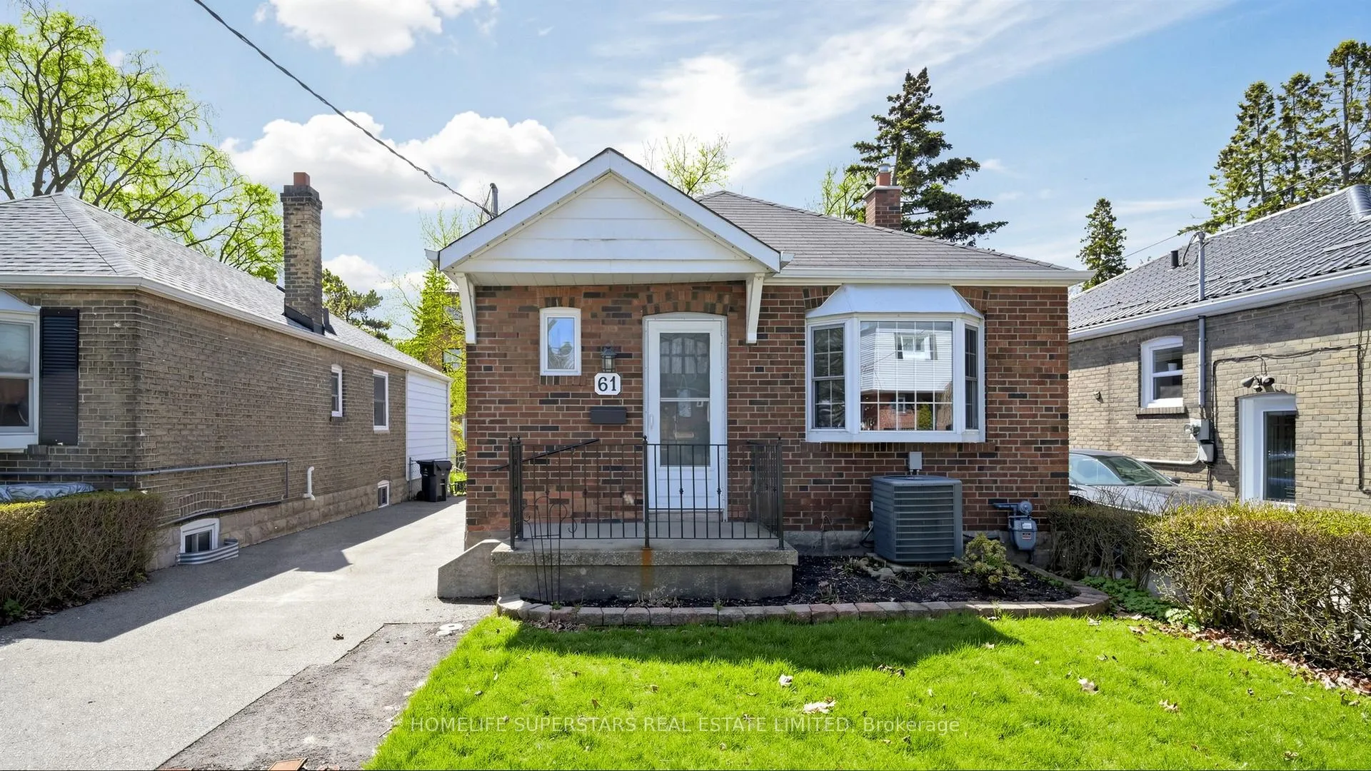 Photo 2 of 61 Albani Street, Etobicoke, Mimico — HOMEH