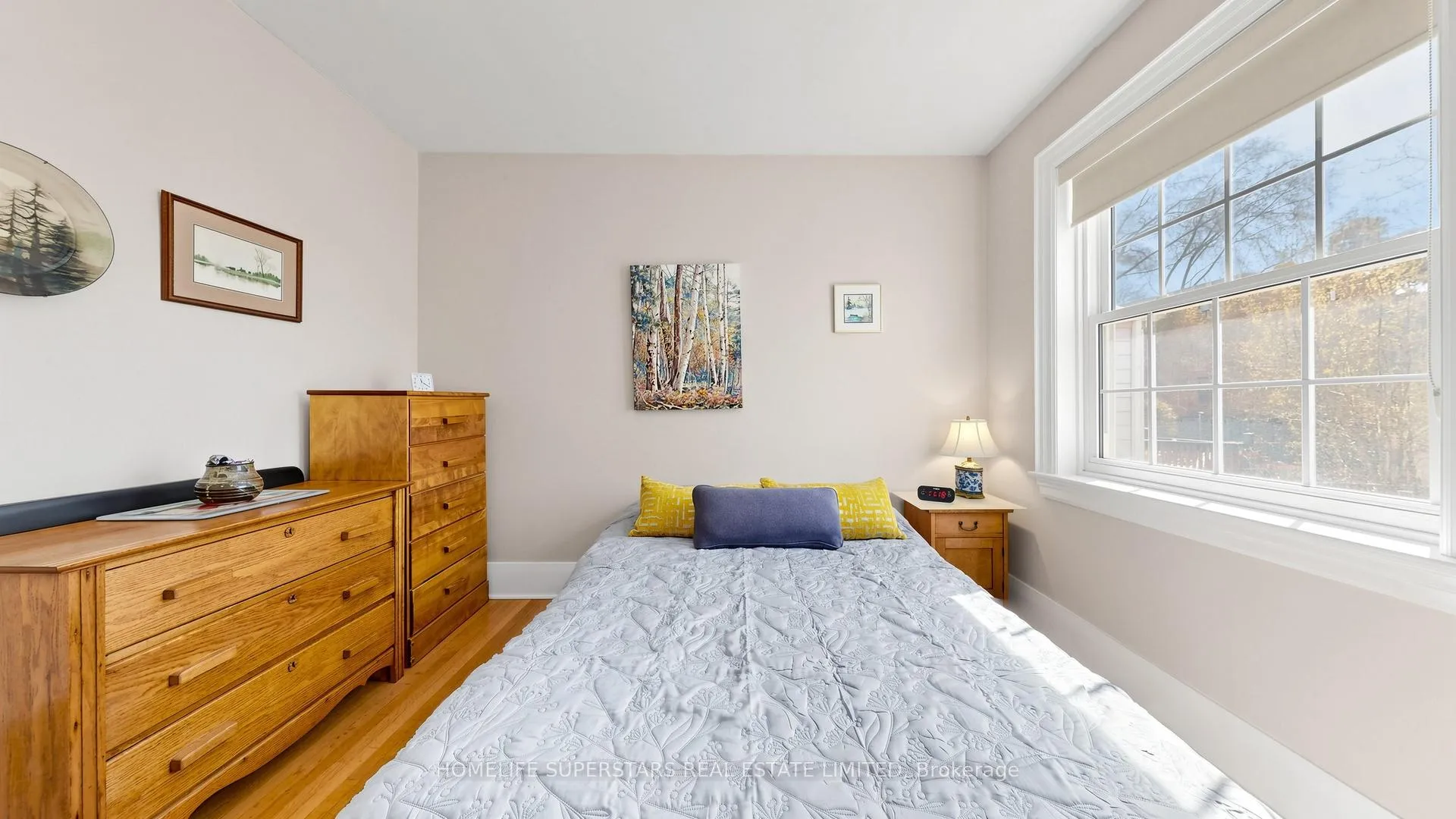 Photo 17 of 61 Albani Street, Etobicoke, Mimico — HOMEH