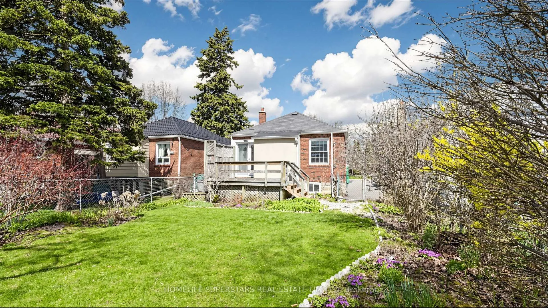Photo 32 of 61 Albani Street, Etobicoke, Mimico — HOMEH