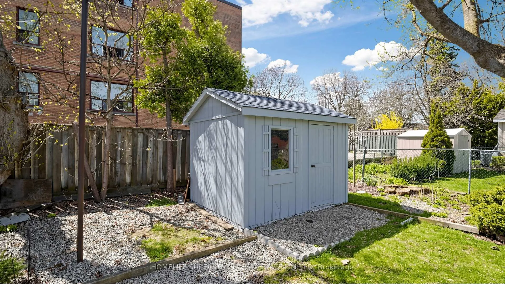 Photo 39 of 61 Albani Street, Etobicoke, Mimico — HOMEH