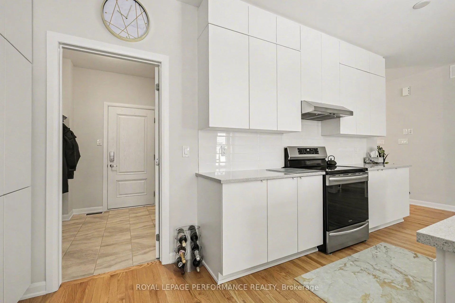 Photo 12 of 791 Coast Circle, Ottawa, Mahogany Community — HOMEH
