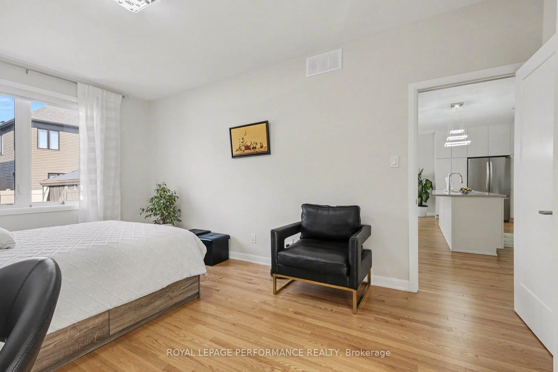 Photo 18 of 791 Coast Circle, Ottawa, Mahogany Community — HOMEH