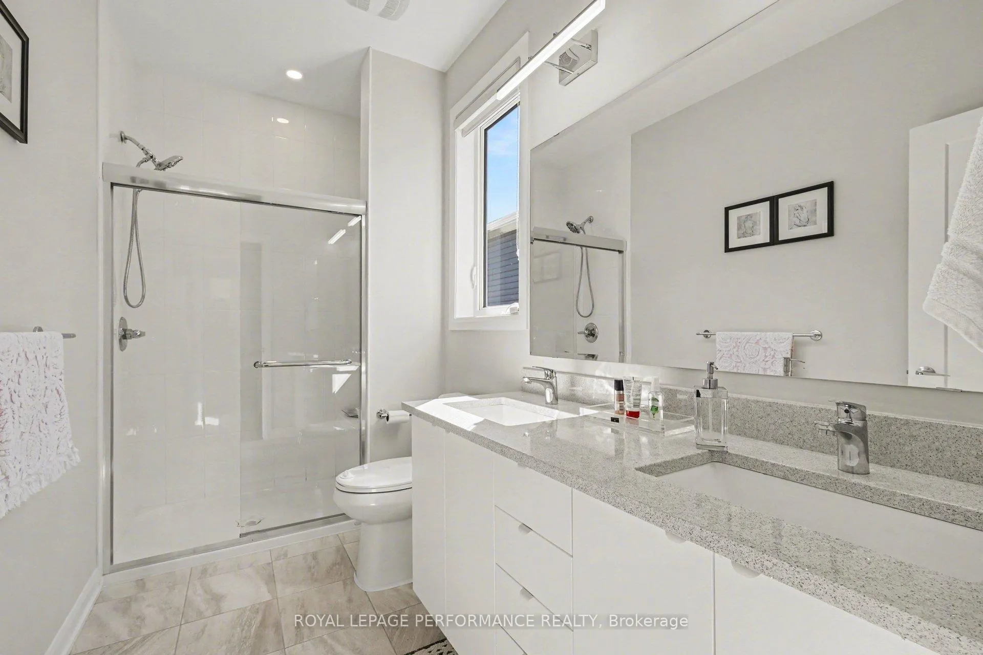 Photo 20 of 791 Coast Circle, Ottawa, Mahogany Community — HOMEH