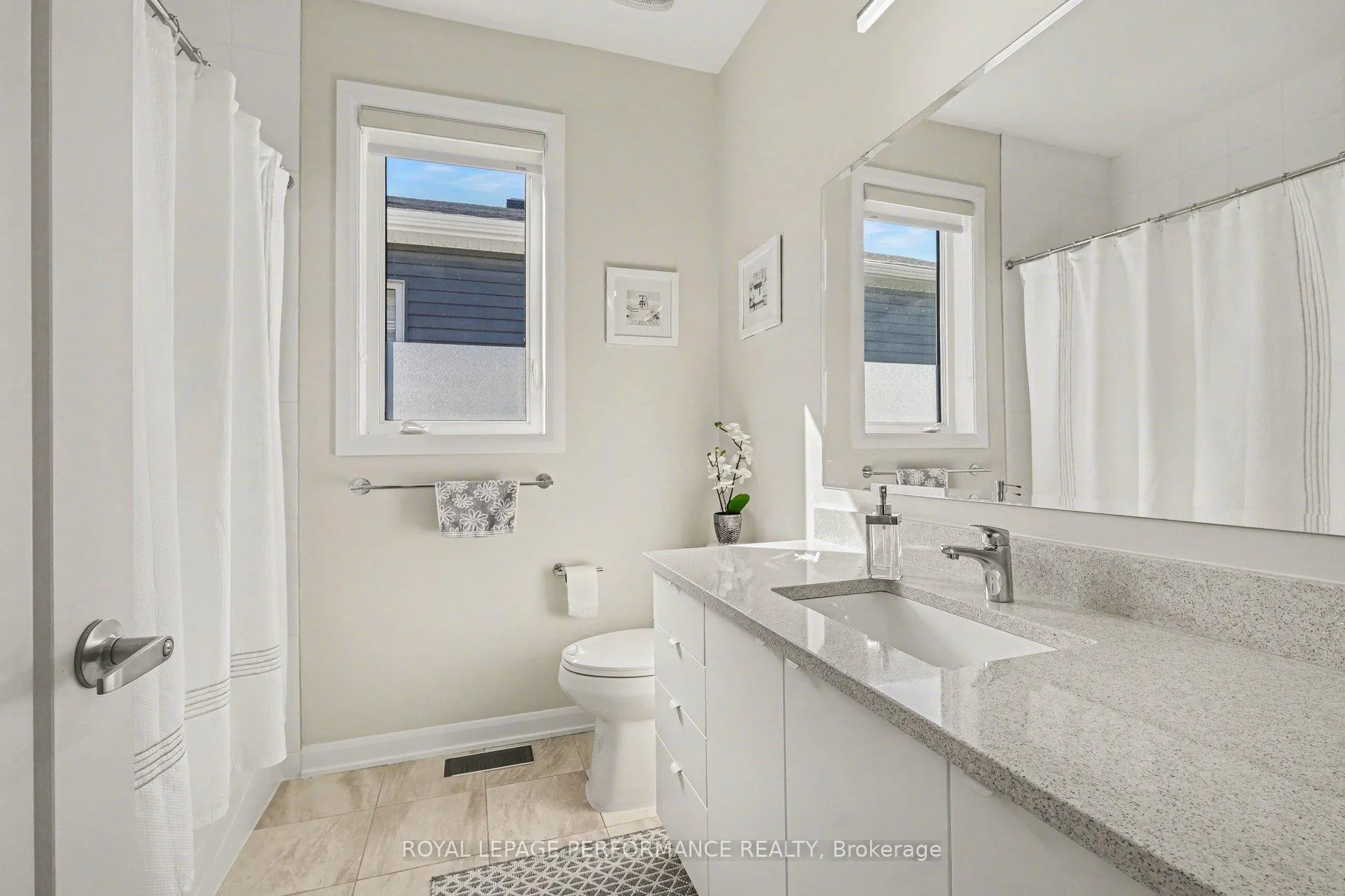 Photo 22 of 791 Coast Circle, Ottawa, Mahogany Community — HOMEH