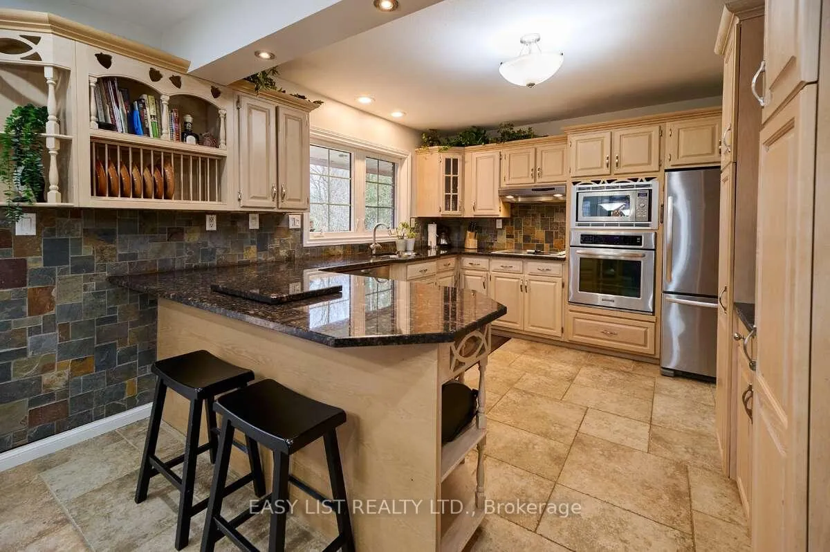 Photo 11 of 1078 Berletts Road, Waterloo — HOMEH