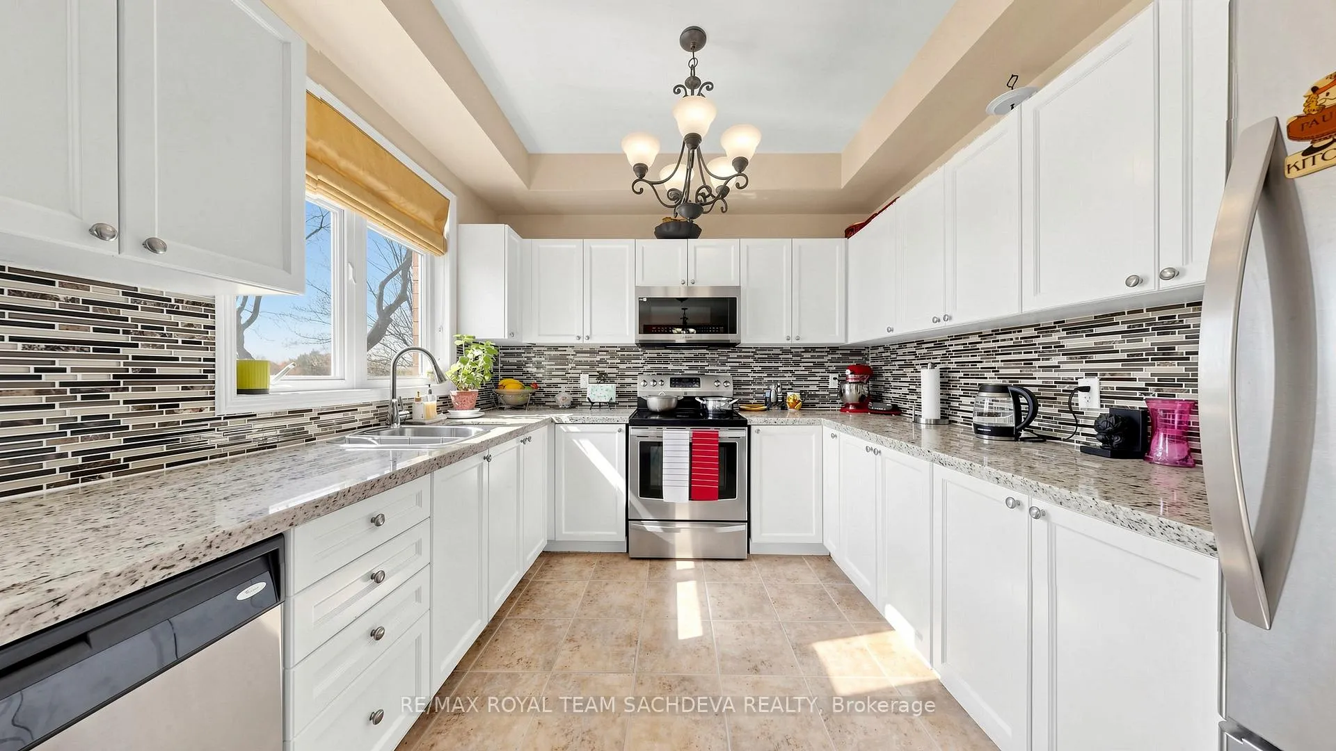 Photo 14 of 86 Stagecoach Circle, Scarborough, Centennial Scarborough — HOMEH