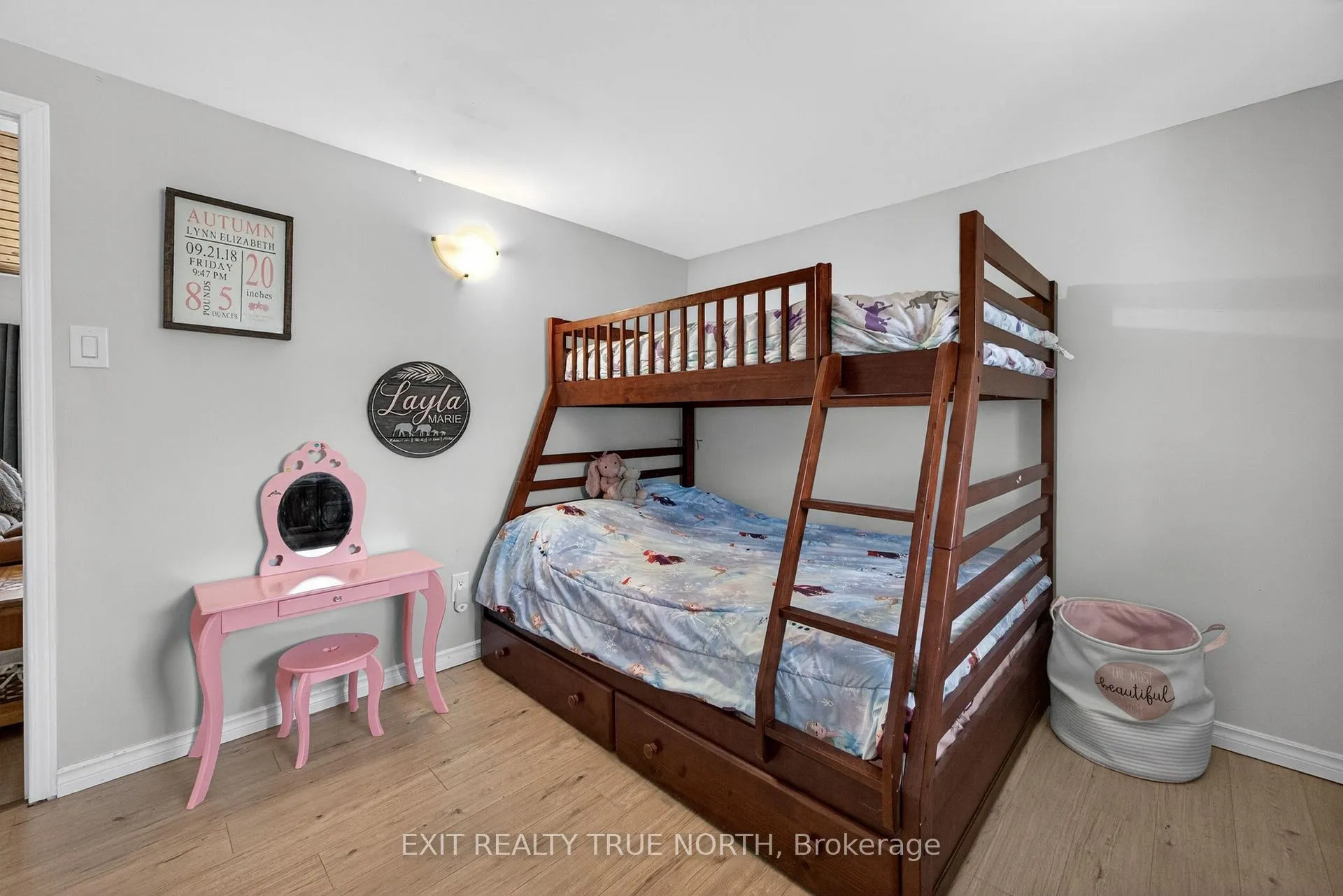 Photo 11 of 70 Knox Road W, Wasaga Beach — HOMEH