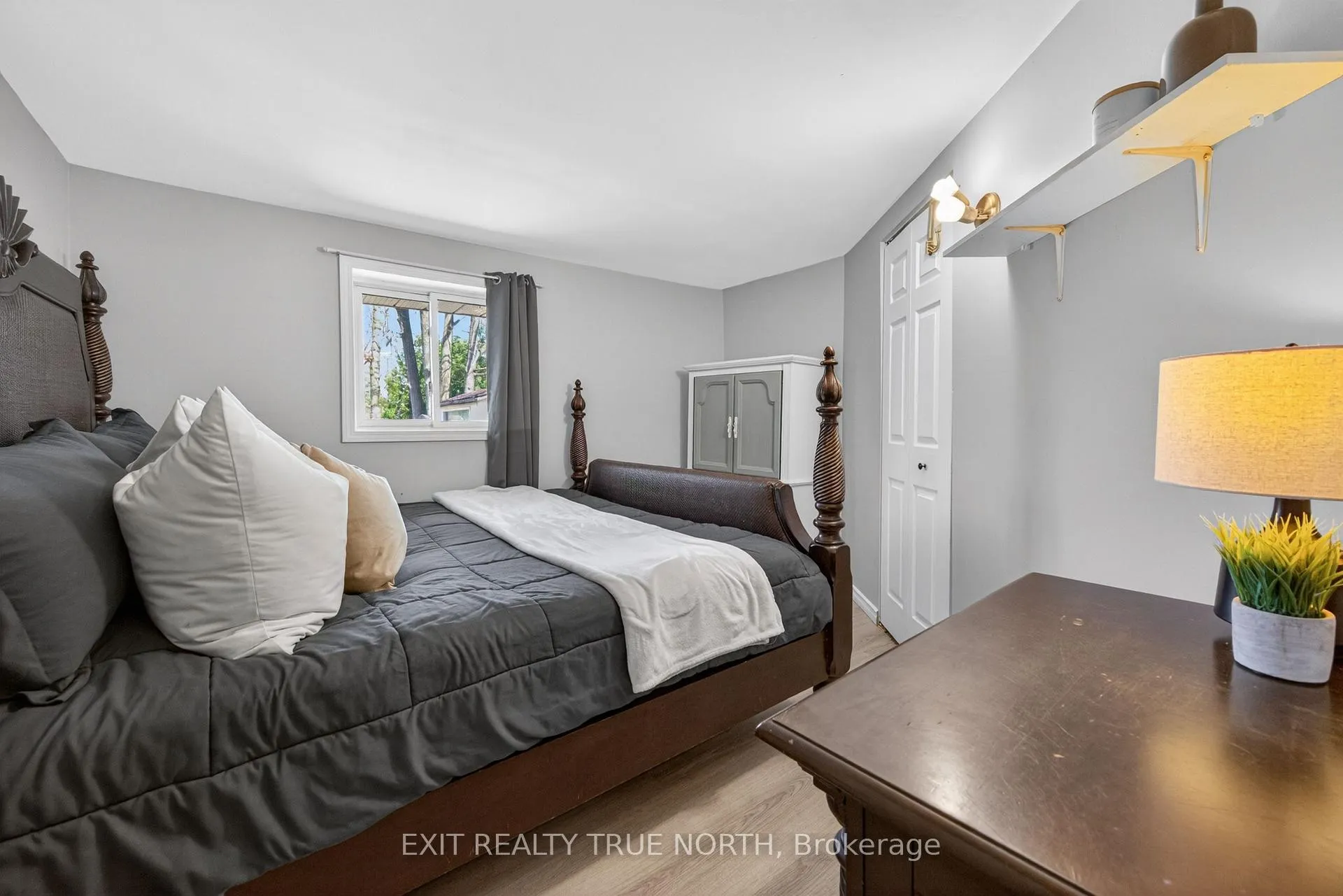 Photo 12 of 70 Knox Road W, Wasaga Beach — HOMEH