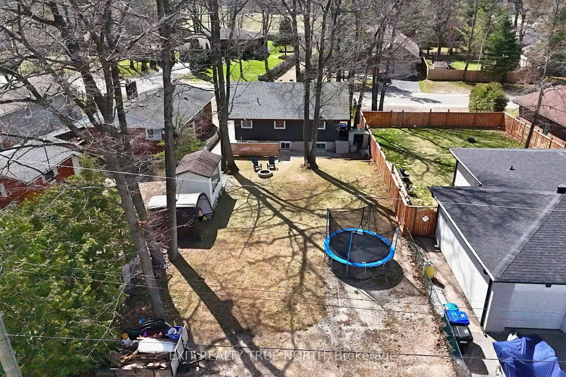 Photo 24 of 70 Knox Road W, Wasaga Beach — HOMEH