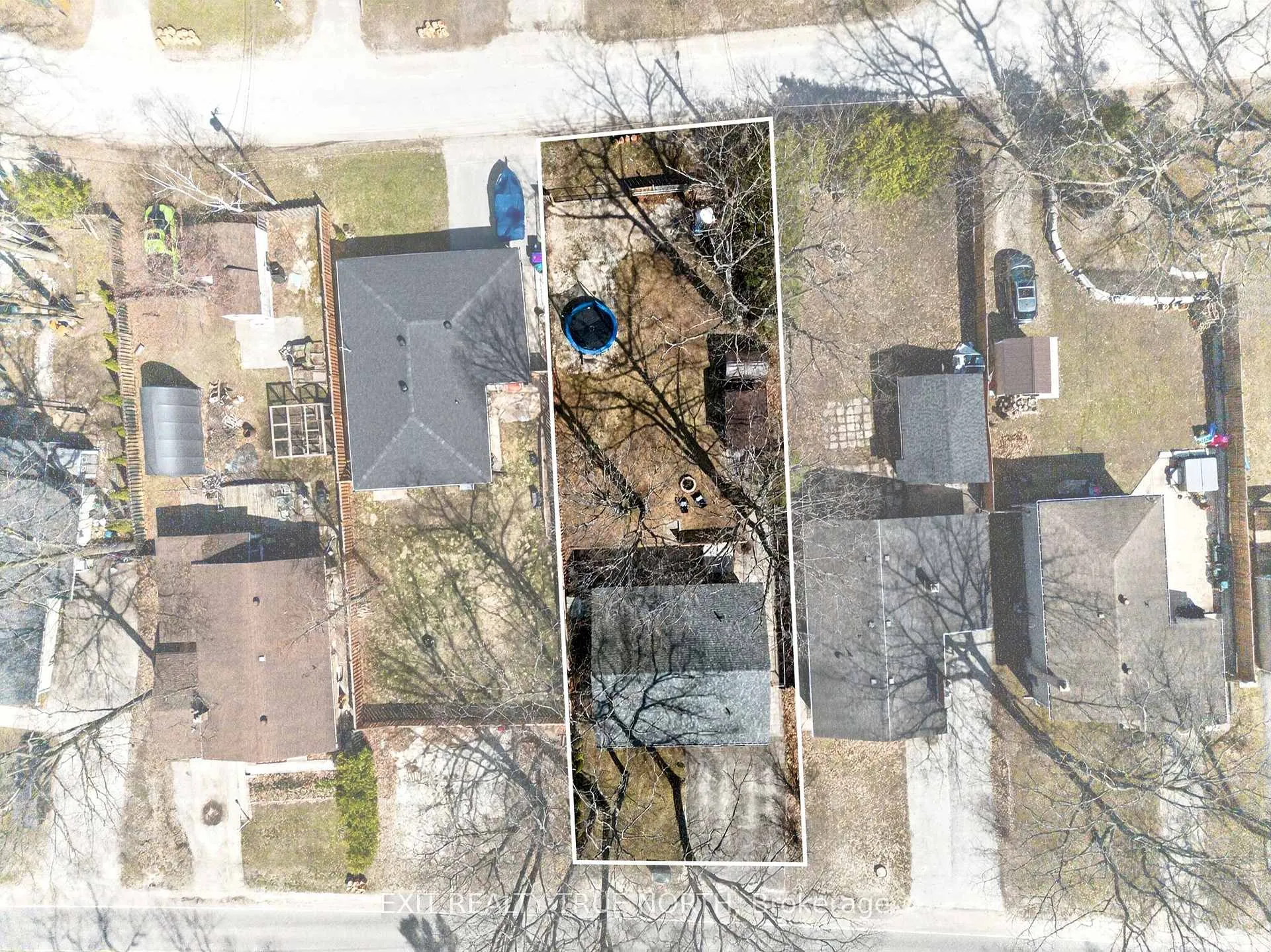 Photo 25 of 70 Knox Road W, Wasaga Beach — HOMEH