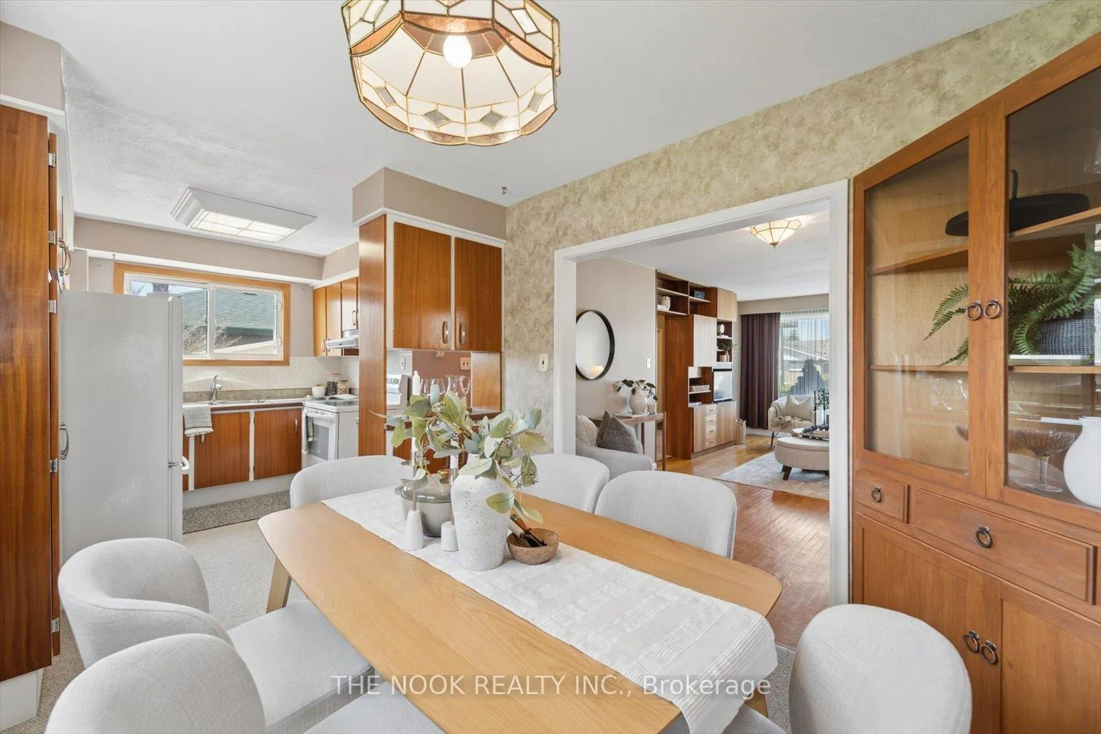 Photo 7 of 645 Annapolis Avenue, Oshawa, McLaughlin — HOMEH
