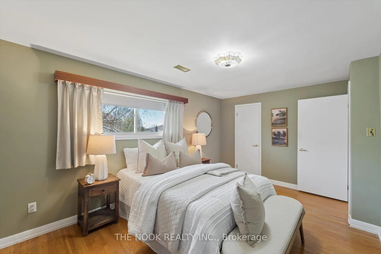 Photo 13 of 645 Annapolis Avenue, Oshawa, McLaughlin — HOMEH