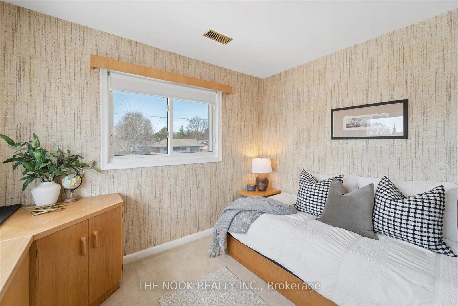 Photo 17 of 645 Annapolis Avenue, Oshawa, McLaughlin — HOMEH