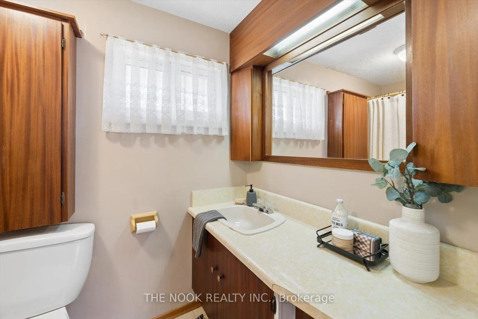 Photo 20 of 645 Annapolis Avenue, Oshawa, McLaughlin — HOMEH