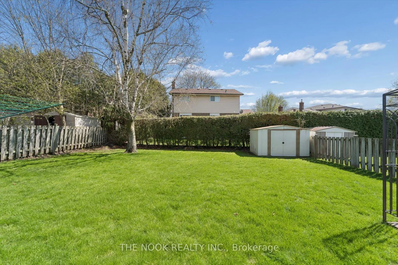 Photo 23 of 645 Annapolis Avenue, Oshawa, McLaughlin — HOMEH