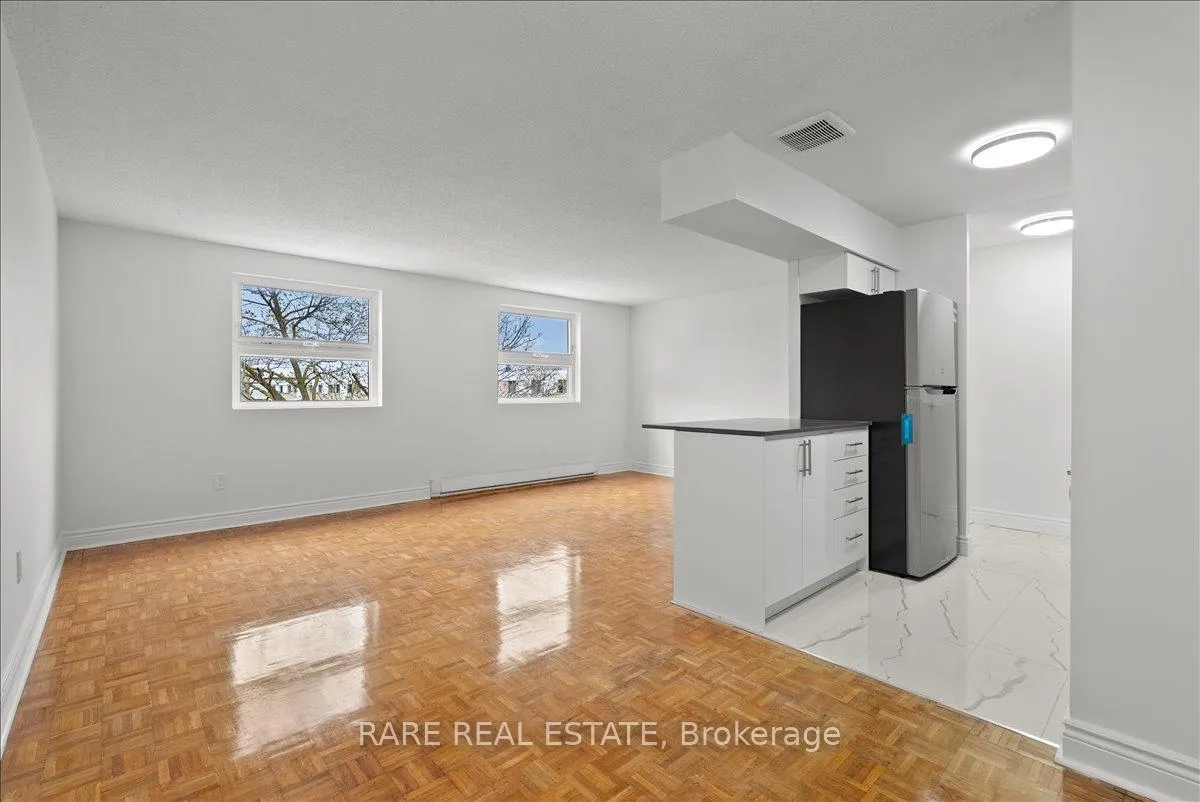 Front of Unit 139, 7555 Goreway Drive