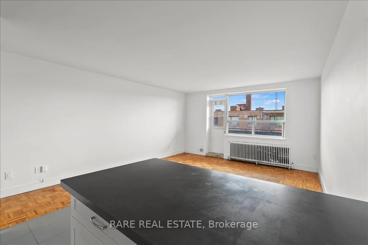 Photo 4 of Unit 603, 3111 Eglinton Avenue E, Scarborough, Scarborough Village — HOMEH