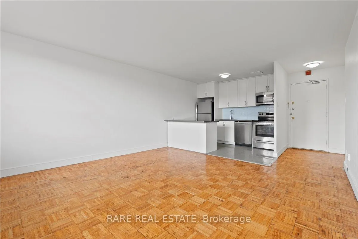 Photo 5 of Unit 603, 3111 Eglinton Avenue E, Scarborough, Scarborough Village — HOMEH