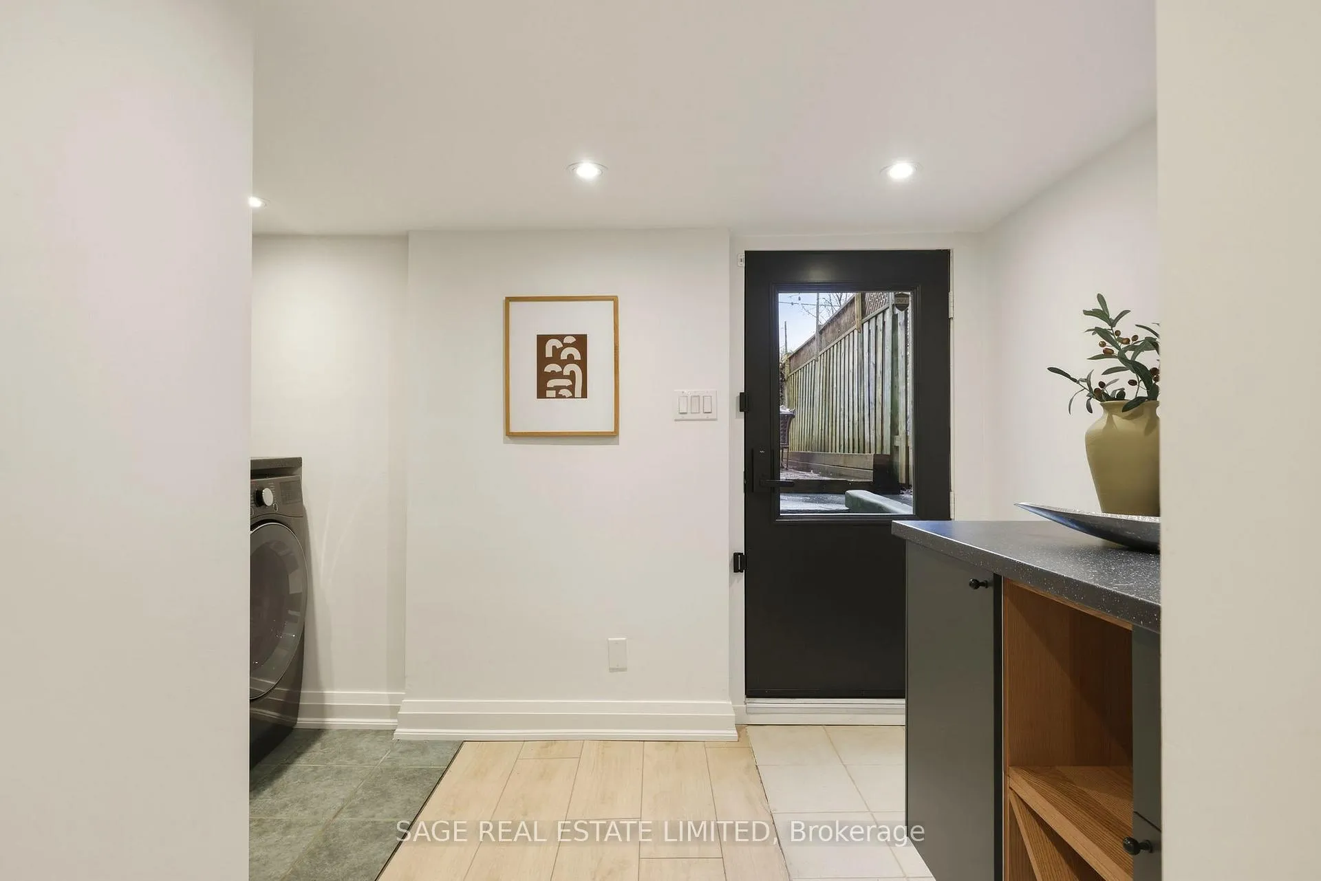 Photo 34 of 31 Glenmore Road, Toronto, Woodbine Corridor — HOMEH