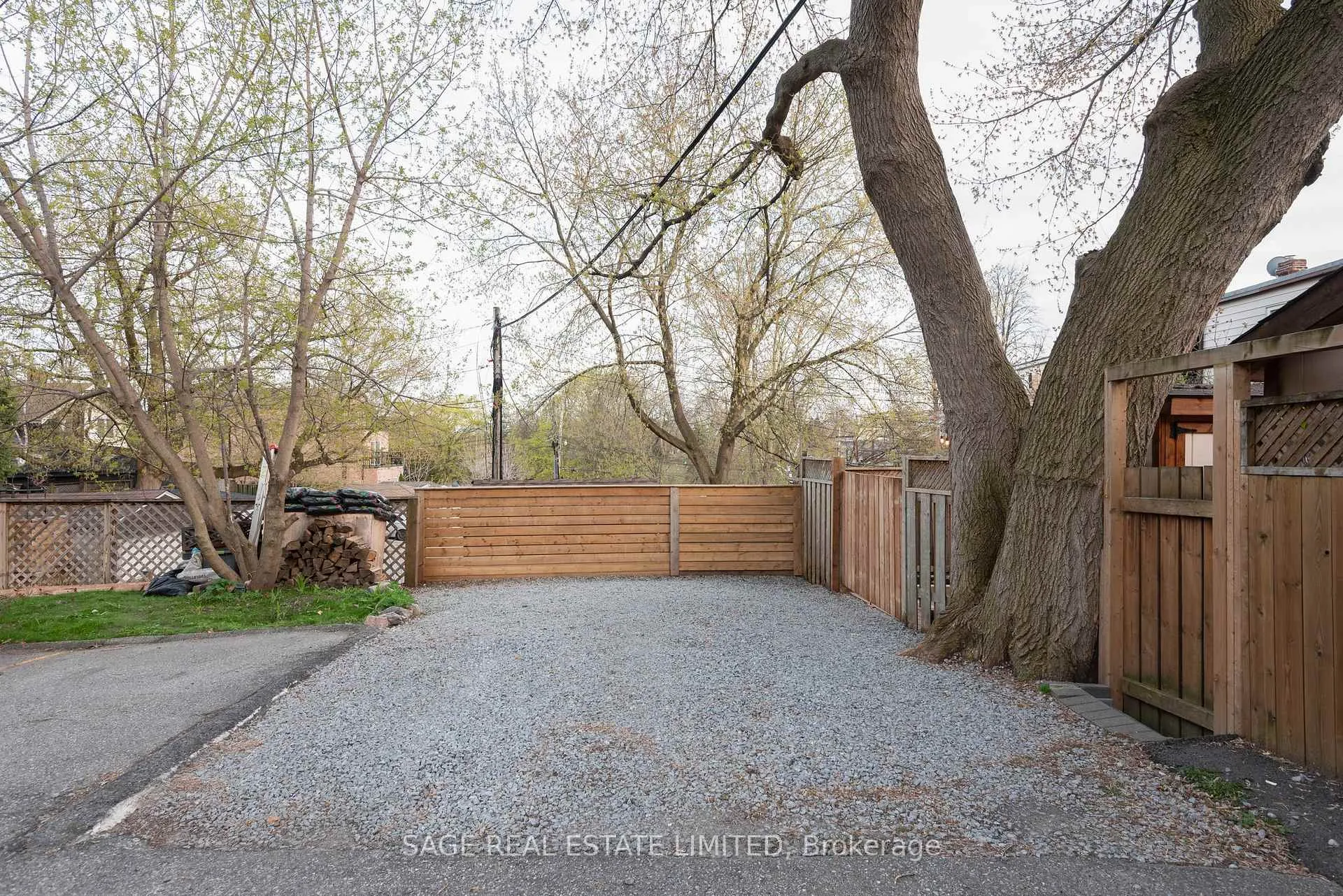 Photo 50 of 31 Glenmore Road, Toronto, Woodbine Corridor — HOMEH