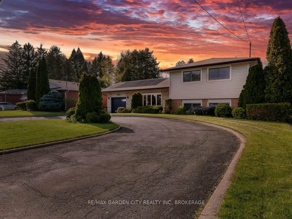 Photo 2 of 171 Lakeshore Road, St. Catharines, Lakeshore — HOMEH