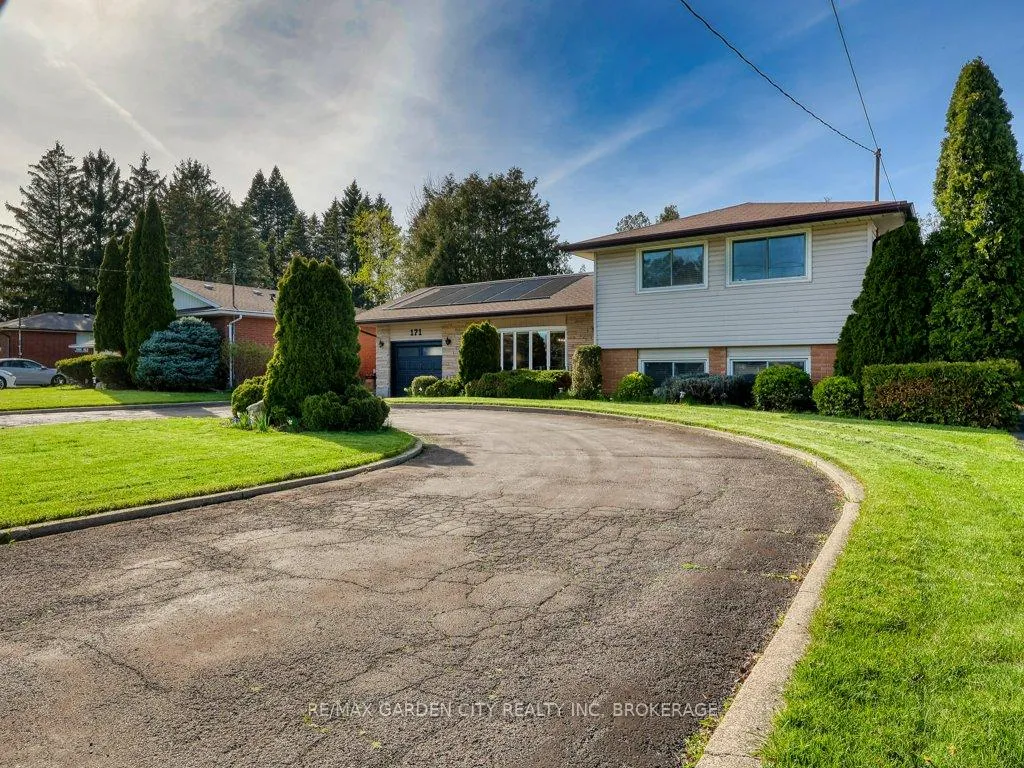 Photo 3 of 171 Lakeshore Road, St. Catharines, Lakeshore — HOMEH