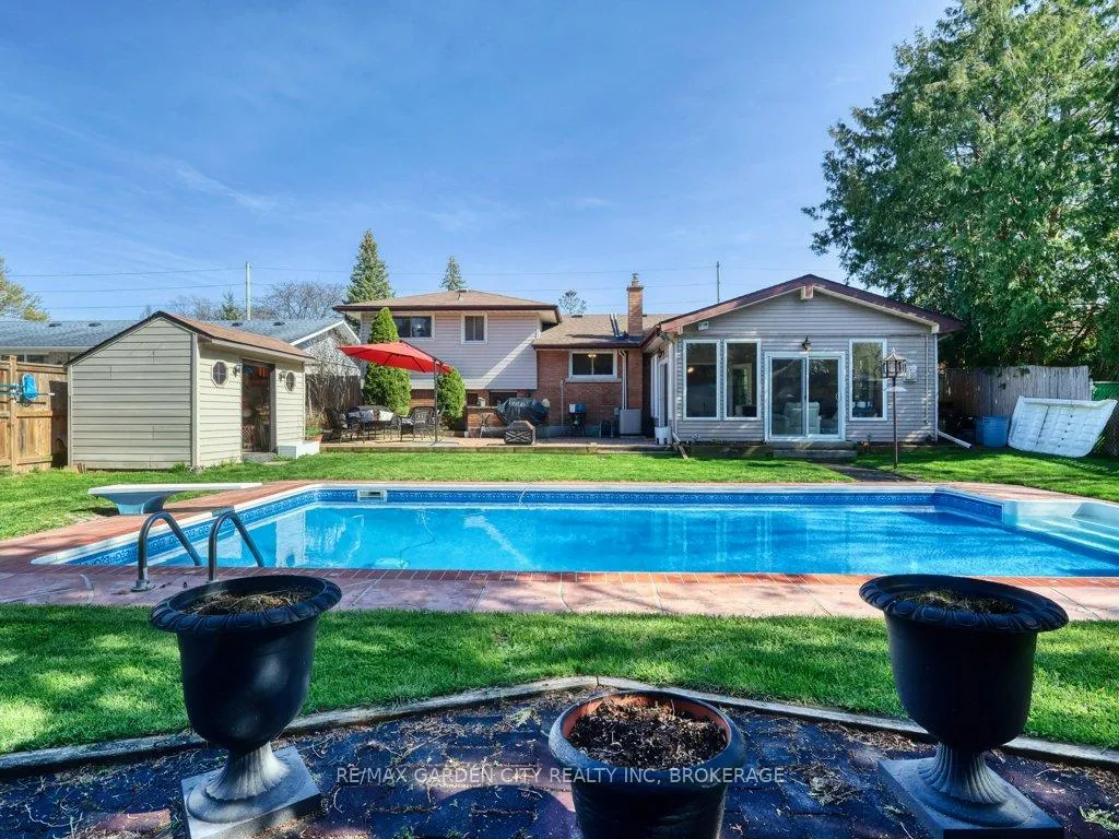 Photo 6 of 171 Lakeshore Road, St. Catharines, Lakeshore — HOMEH