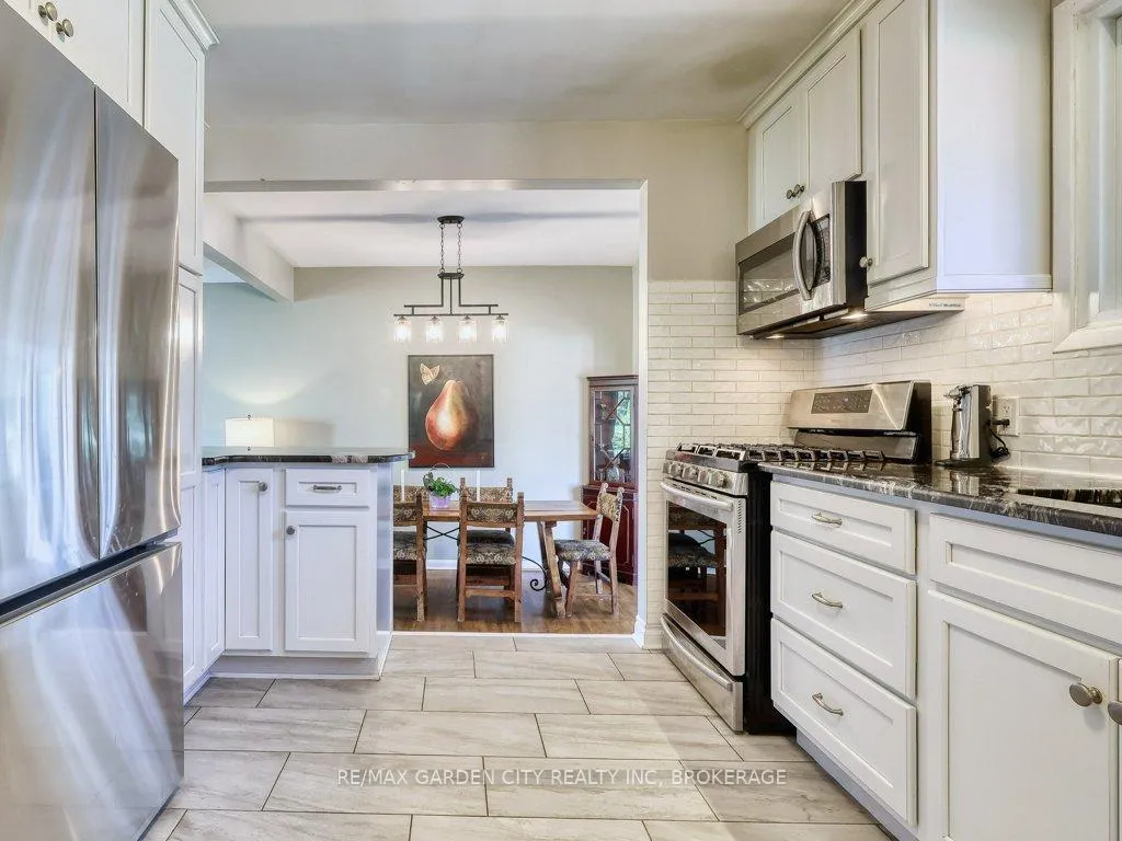 Photo 12 of 171 Lakeshore Road, St. Catharines, Lakeshore — HOMEH