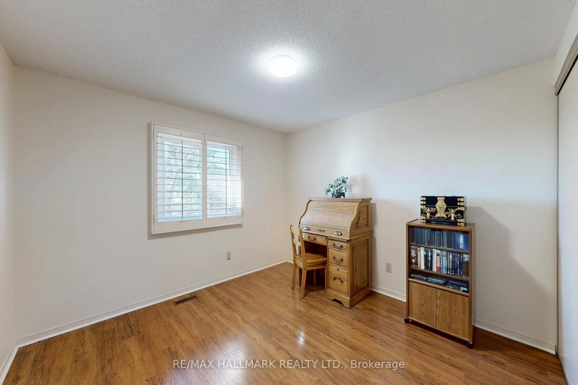 Photo 31 of 5 Valley Crescent, Aurora, Aurora Heights — HOMEH