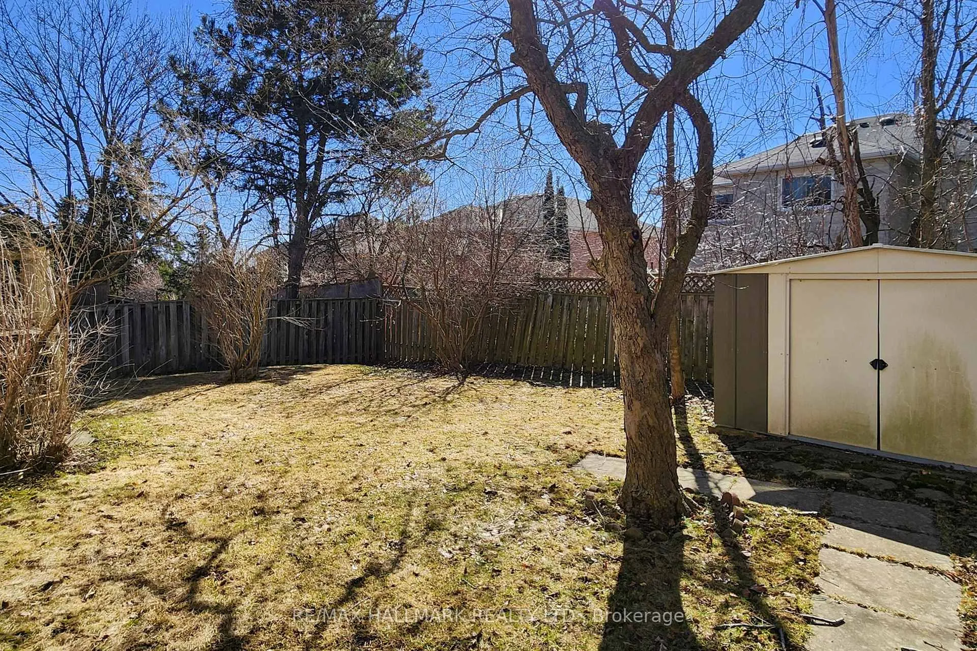 Photo 39 of 5 Valley Crescent, Aurora, Aurora Heights — HOMEH
