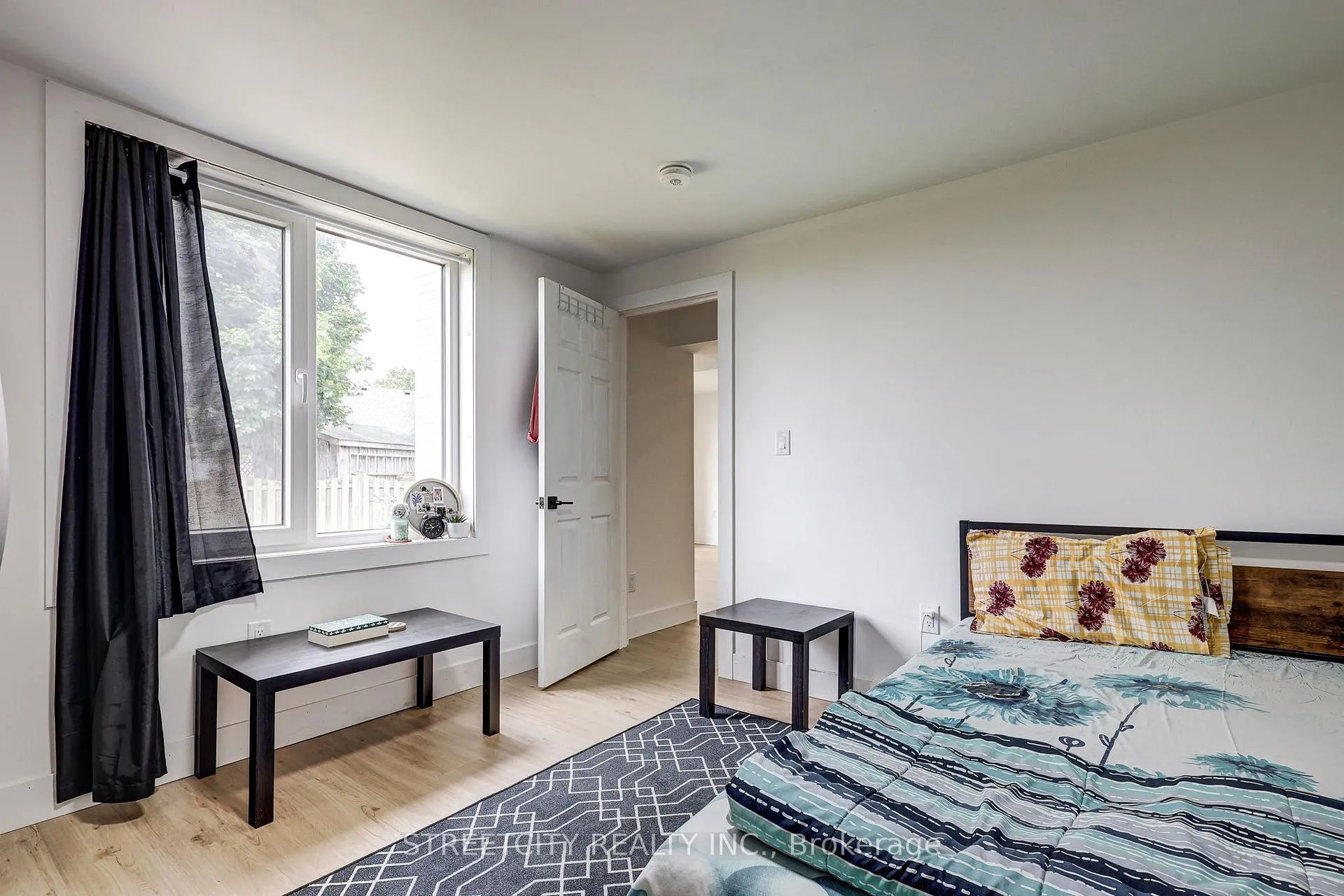 Photo 33 of 42 Alexander Circle, Strathroy-Caradoc, SE — HOMEH