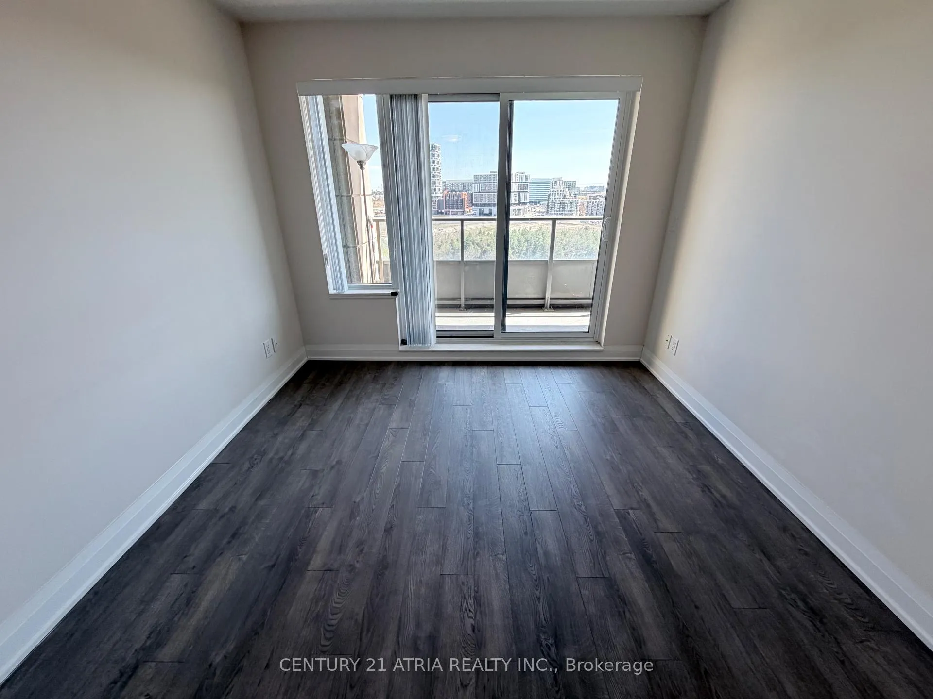 Photo 5 of Unit 1607, 18 Uptown Drive, Markham, Unionville — HOMEH