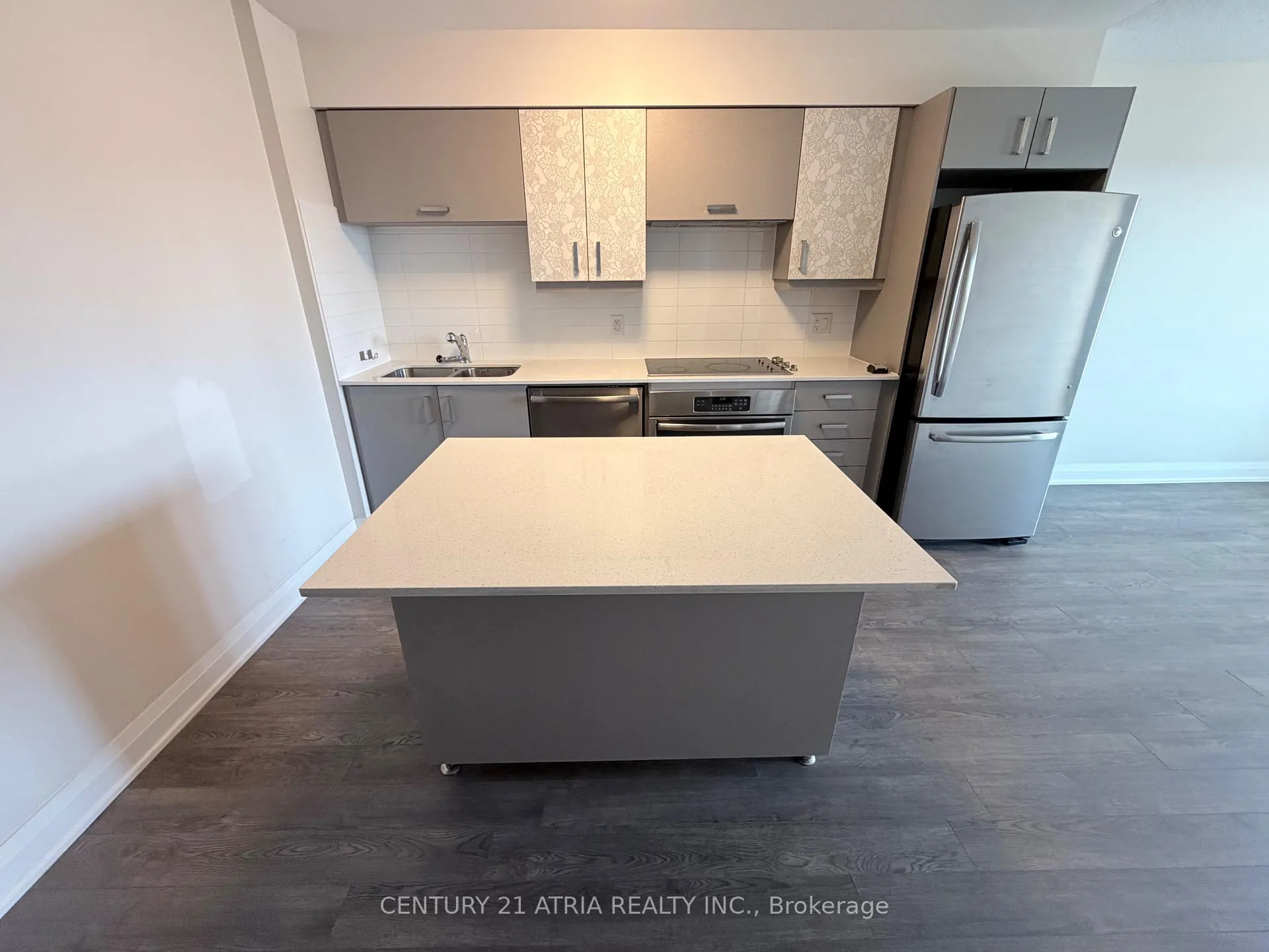 Photo 7 of Unit 1607, 18 Uptown Drive, Markham, Unionville — HOMEH