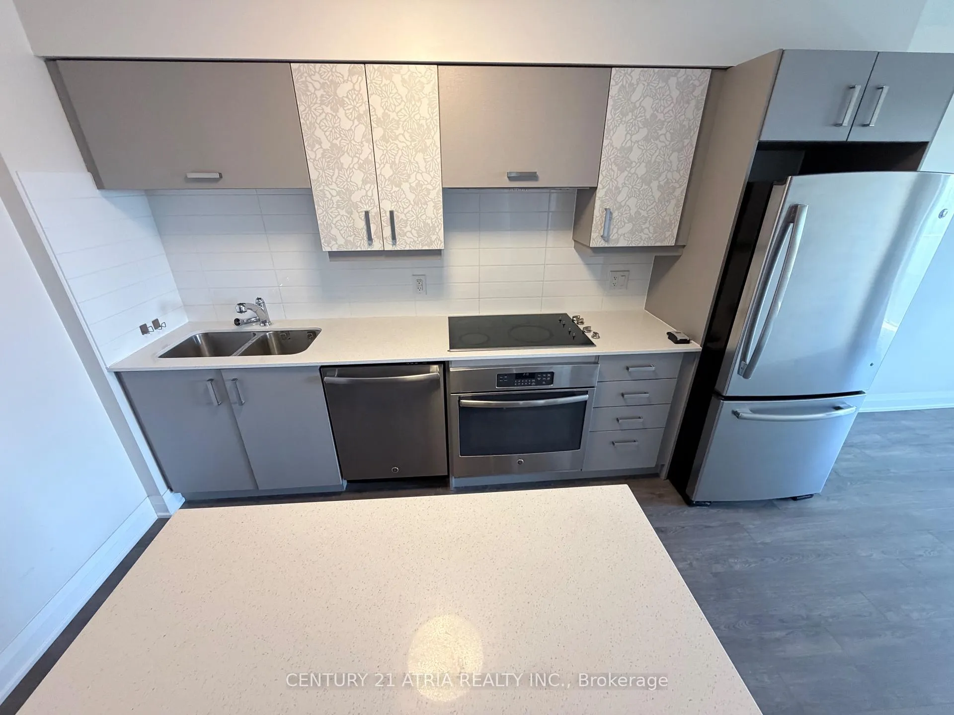 Photo 8 of Unit 1607, 18 Uptown Drive, Markham, Unionville — HOMEH