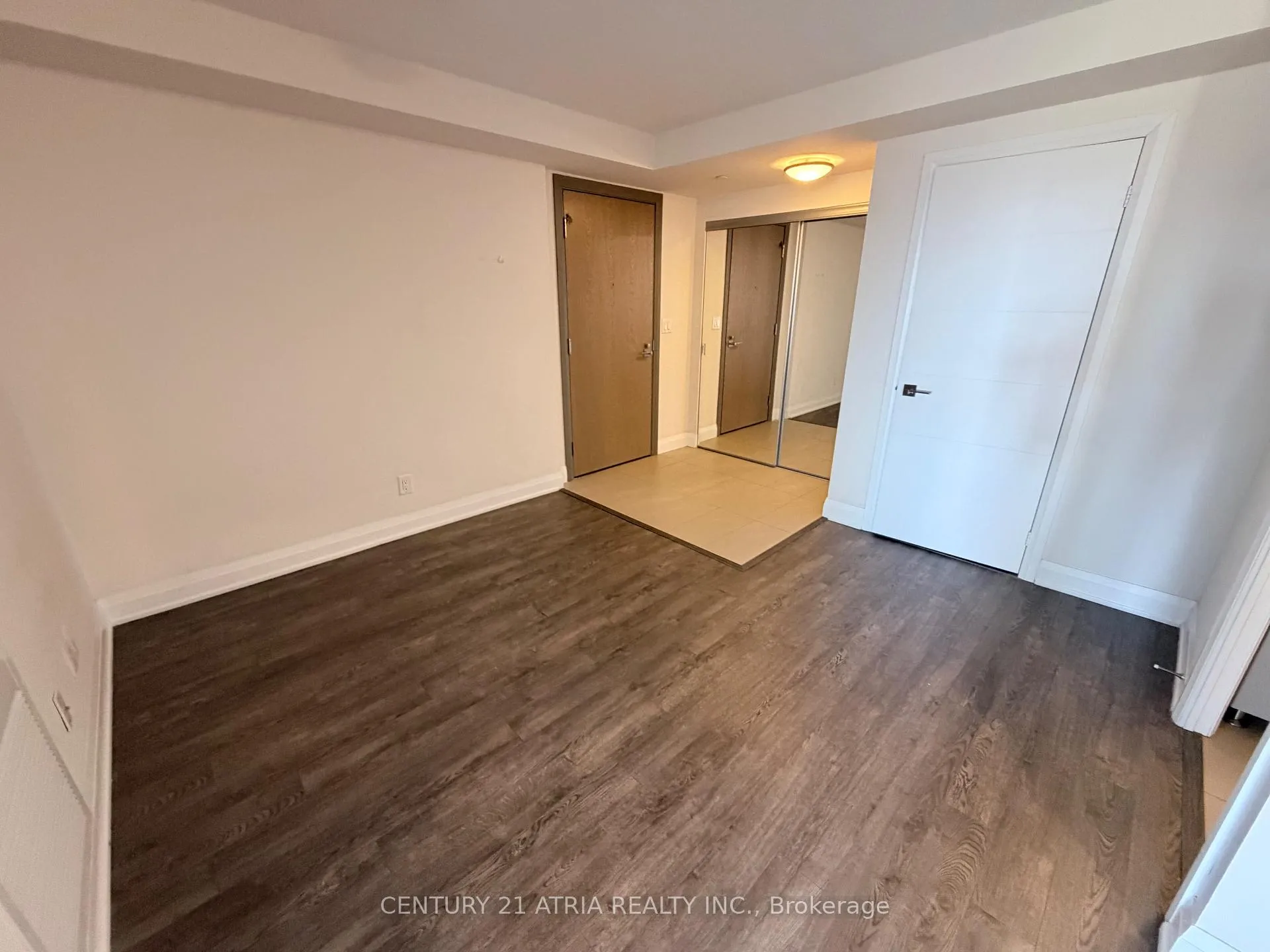 Photo 11 of Unit 1607, 18 Uptown Drive, Markham, Unionville — HOMEH
