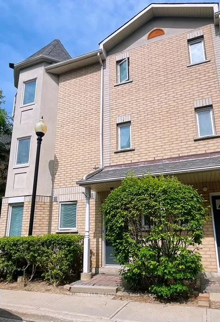 Front of Unit 1502, 28 Rosebank Drive