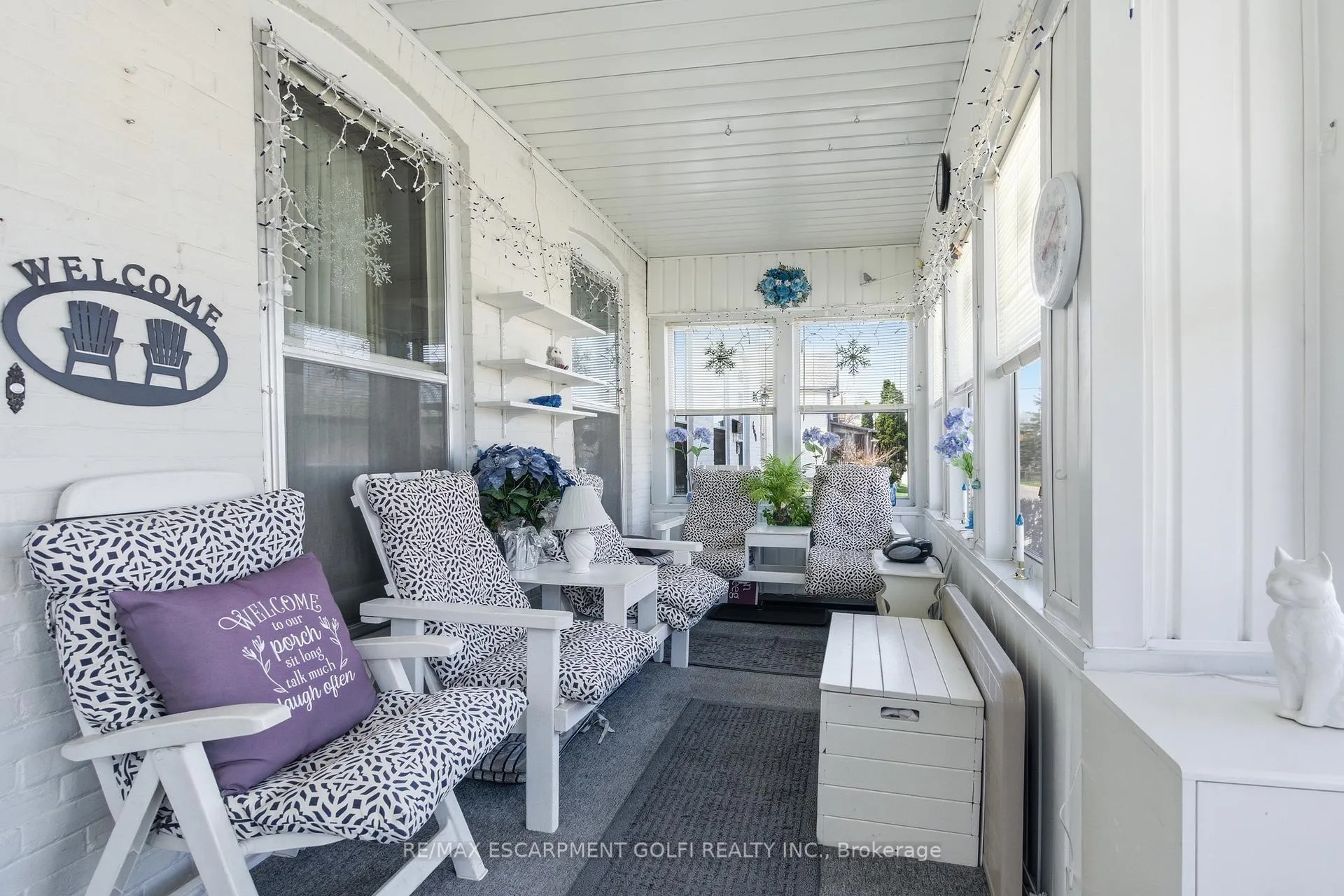 Photo 3 of 4634 Morrison Street, Niagara Falls, Downtown — HOMEH